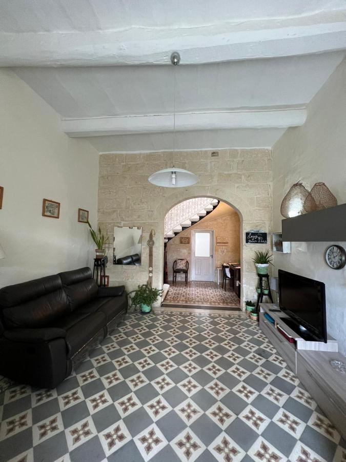 Mizzi 87 Bed & Breakfast Victoria Exterior foto