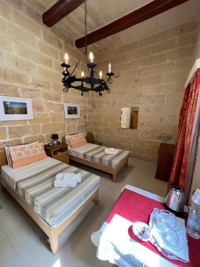 Mizzi 87 Bed & Breakfast Victoria Exterior foto